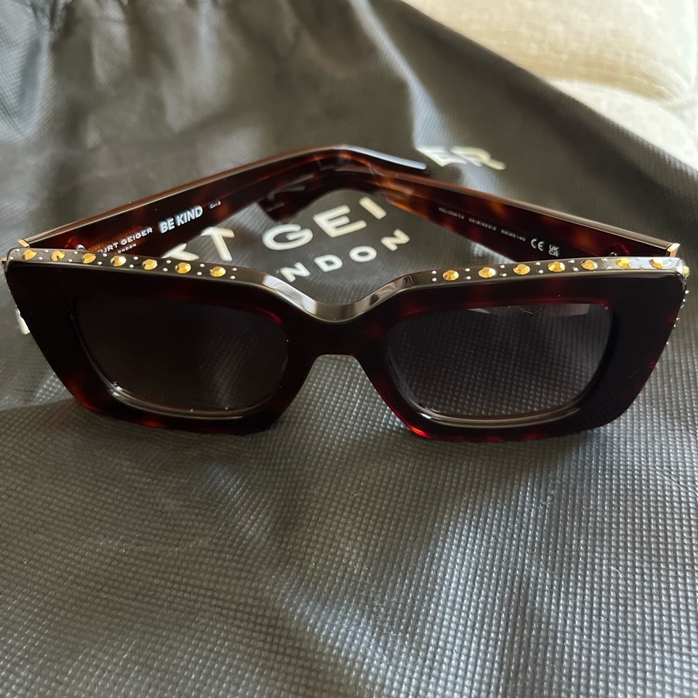Kurt Geiger Dark Brown Tortoise Glasses Rectangular Design NWT color